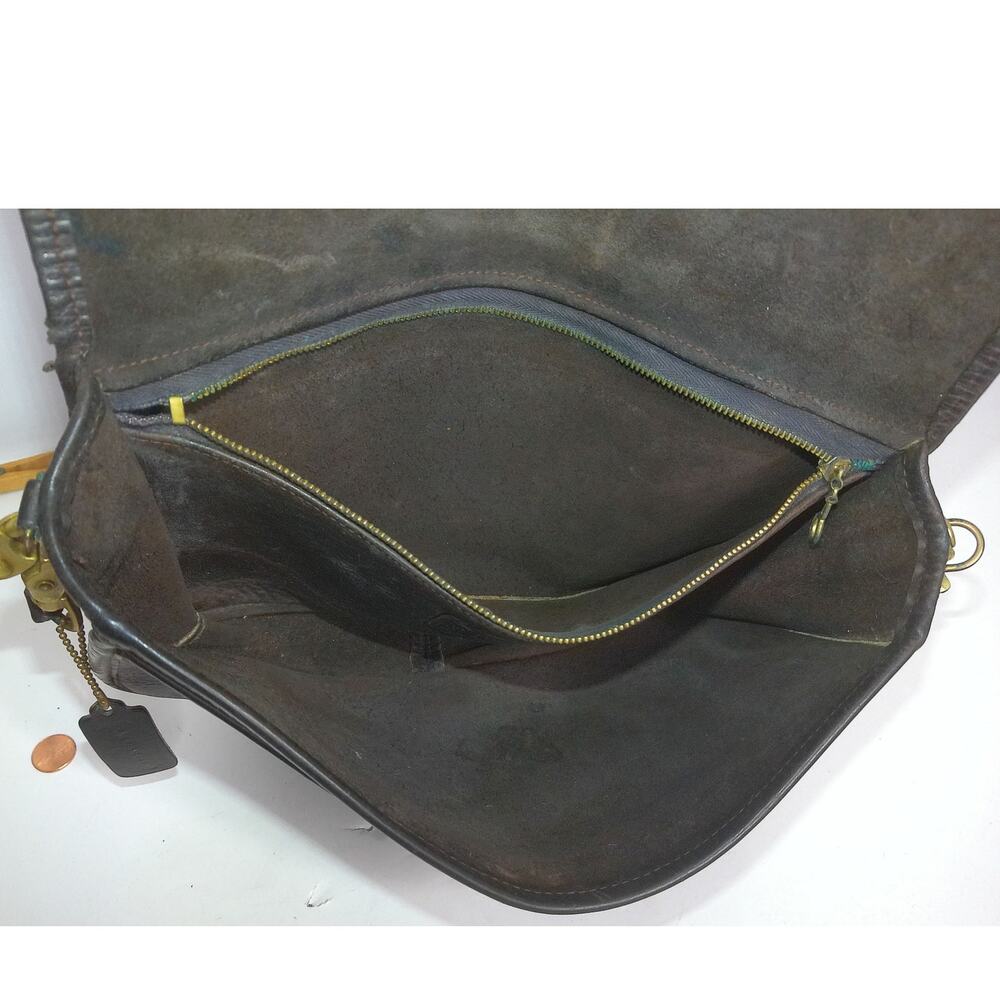 Vintage 1970s Coach Classic Black Courier Bag New York City 948-8841 READ - Picture 16 of 16